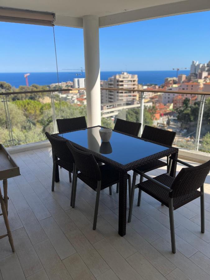 Grand 3 pièces avec terrasse vue mer tout confort Beausoleil Esterno foto